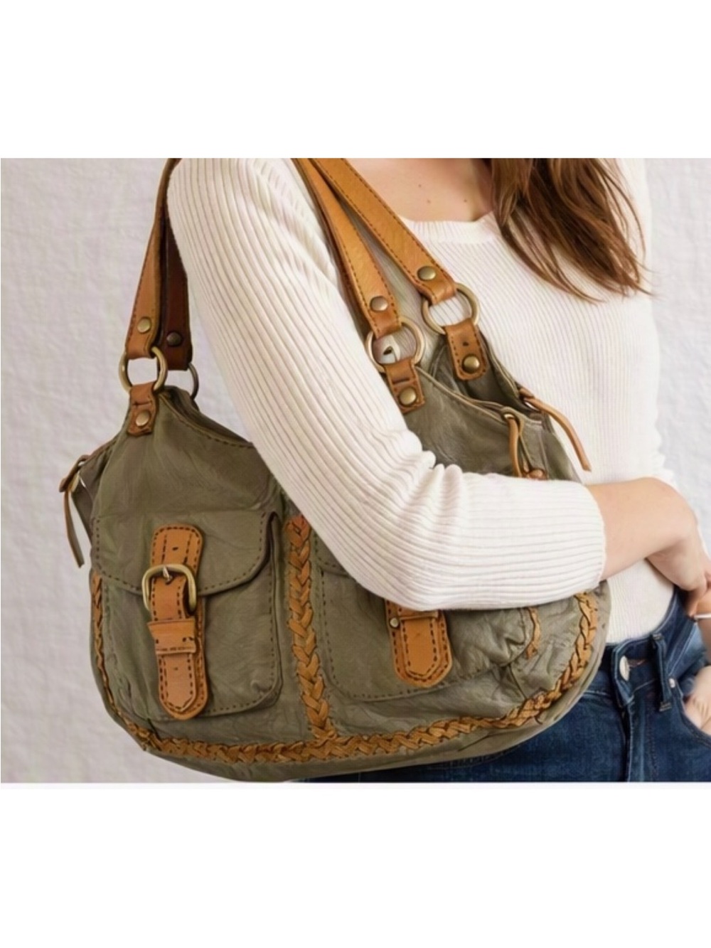 Carla Mancini 90s Shoulder Bag Brown Leather with Pocket Detailing